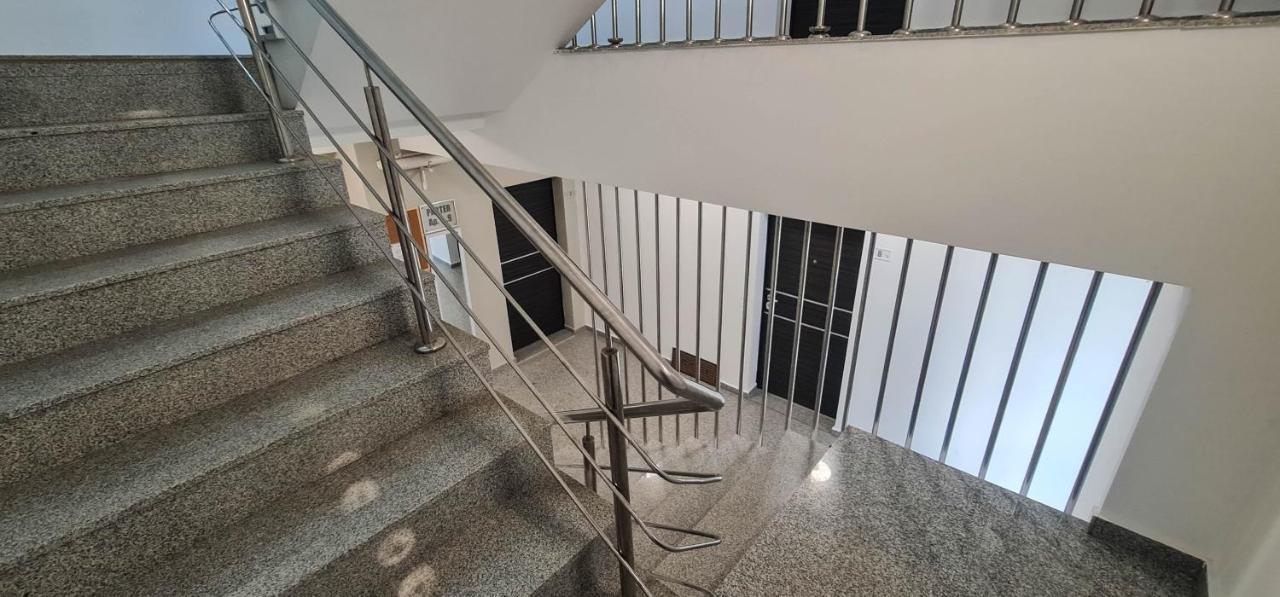 Luiza Apartament - Bavaro Residence - Mamaia Nord ナボダリ エクステリア 写真