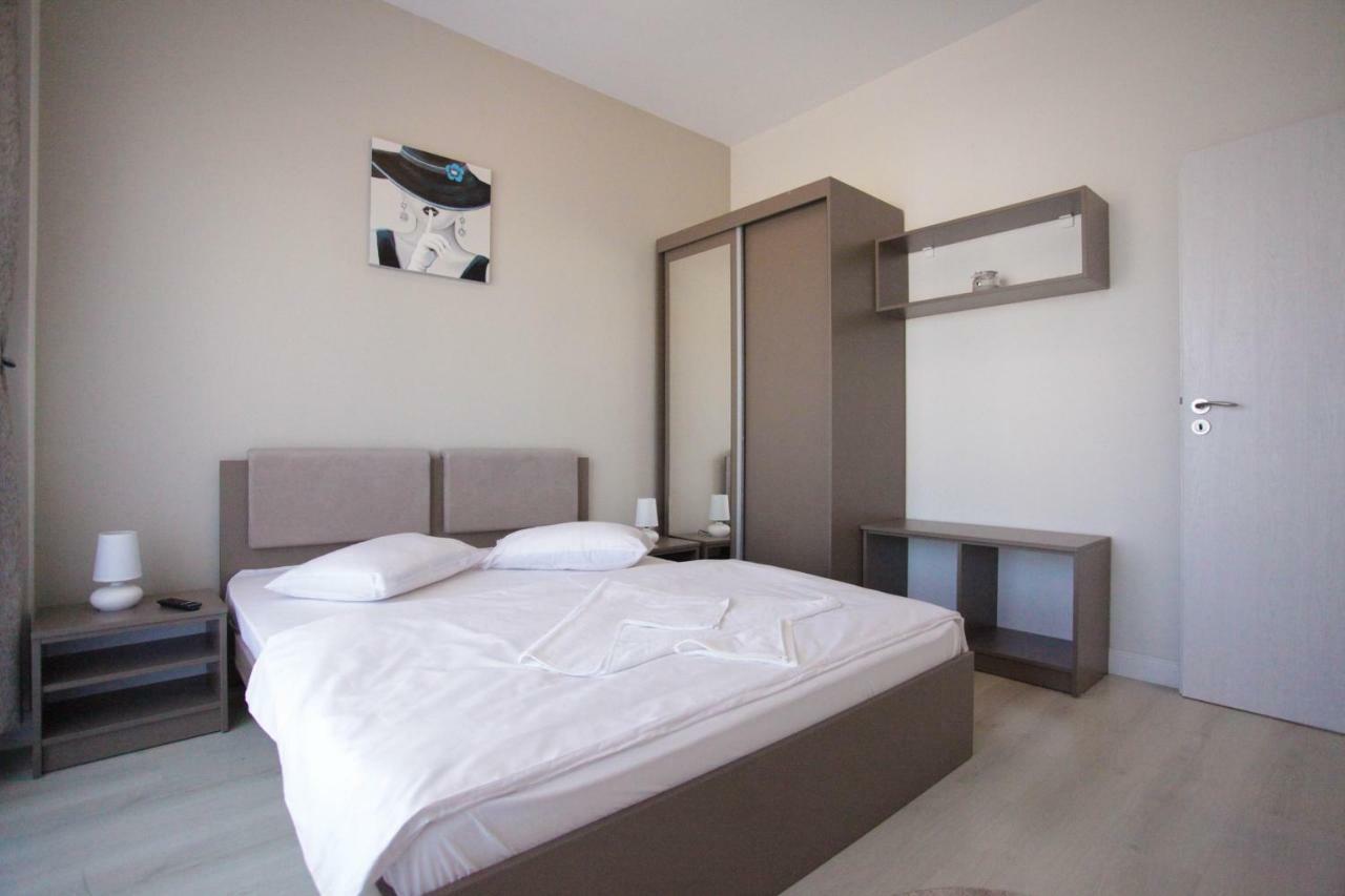 Luiza Apartament - Bavaro Residence - Mamaia Nord ナボダリ エクステリア 写真